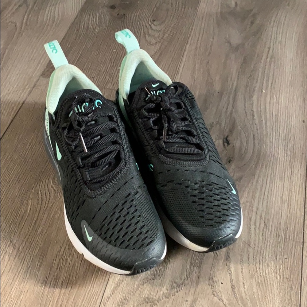 NIKE AIR 70